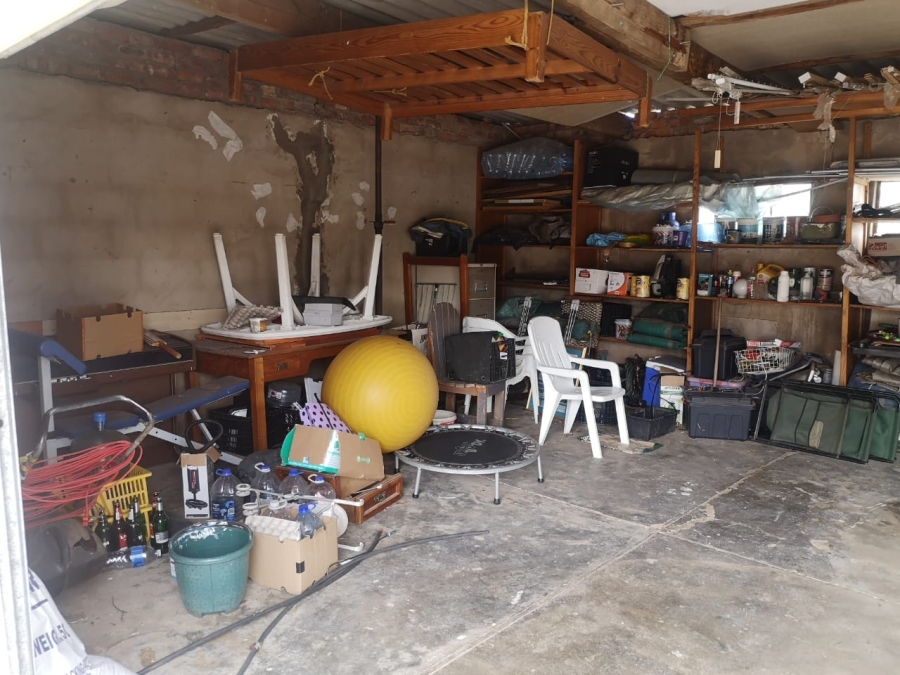 5 Bedroom Property for Sale in Despatch Central Eastern Cape